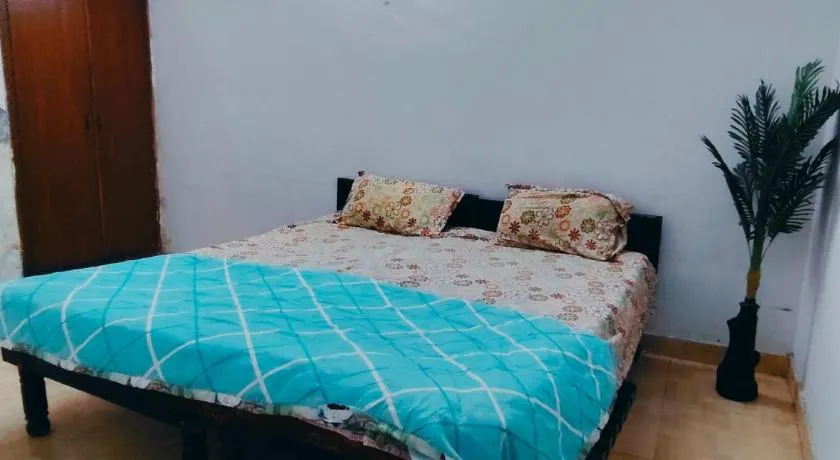 ComfortnSafeStays - Image 1
