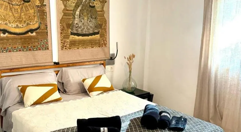 Apartamento con Parking El Rincón del Arte Granada Centro - Image 1