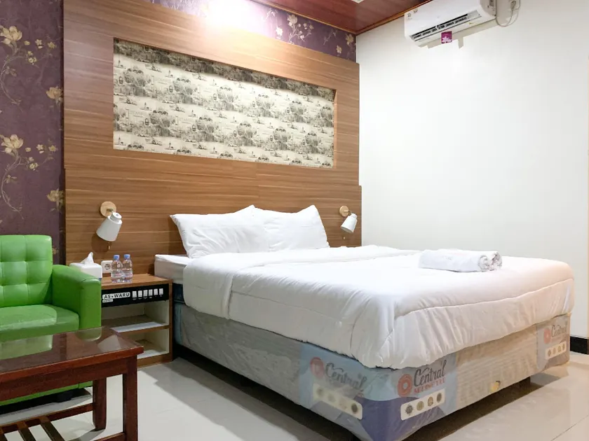 As Waru Hotel RedPartner - Image 1