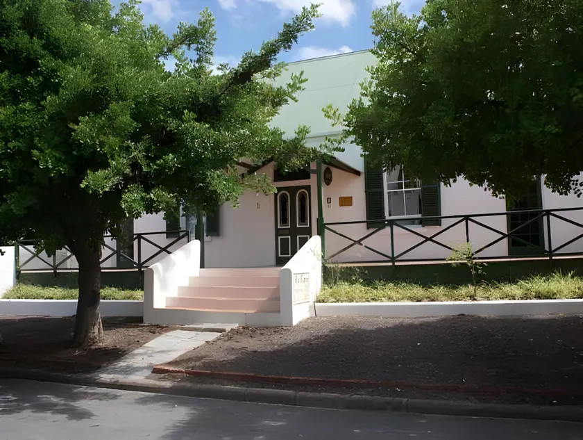 Koo Karoo Guest Lodge and Self Catering - Image 1