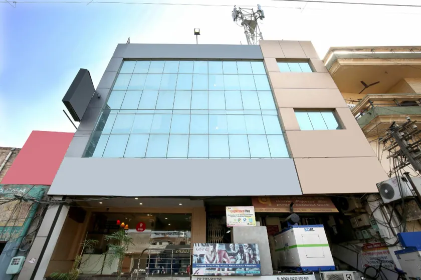 Hotel O Karma - Image 1