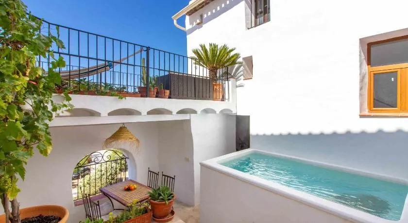 Casa Ourea - Image 1