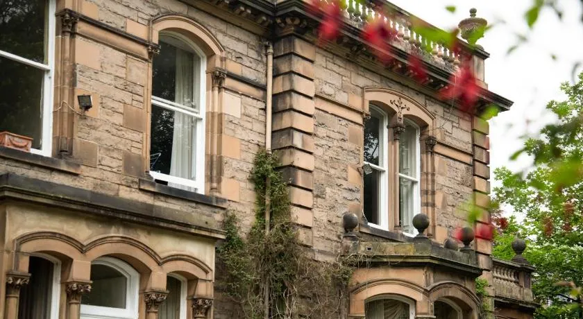 Georgian House - Image 1