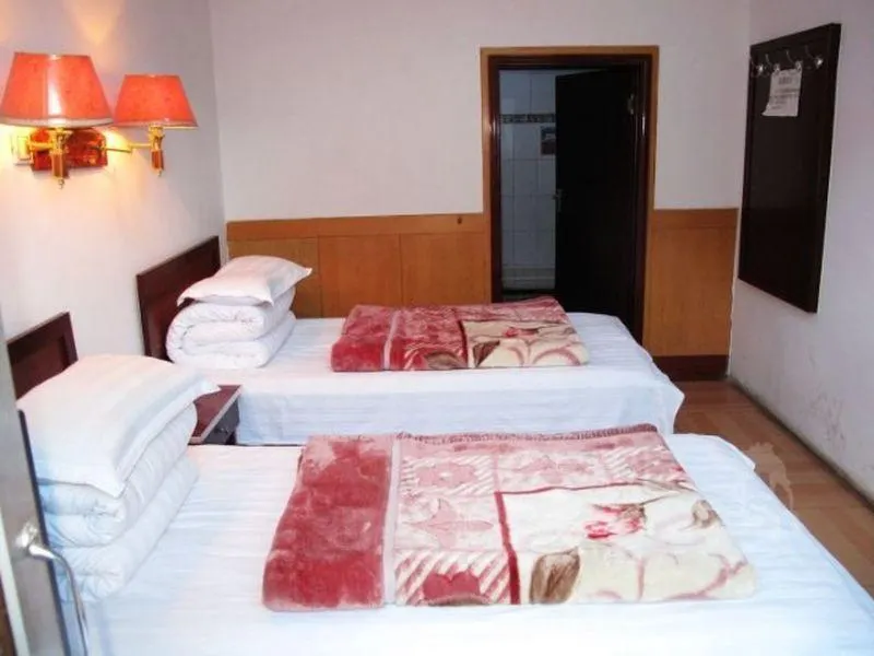 Wutaishan Yuanfeng Hotel - Image 1