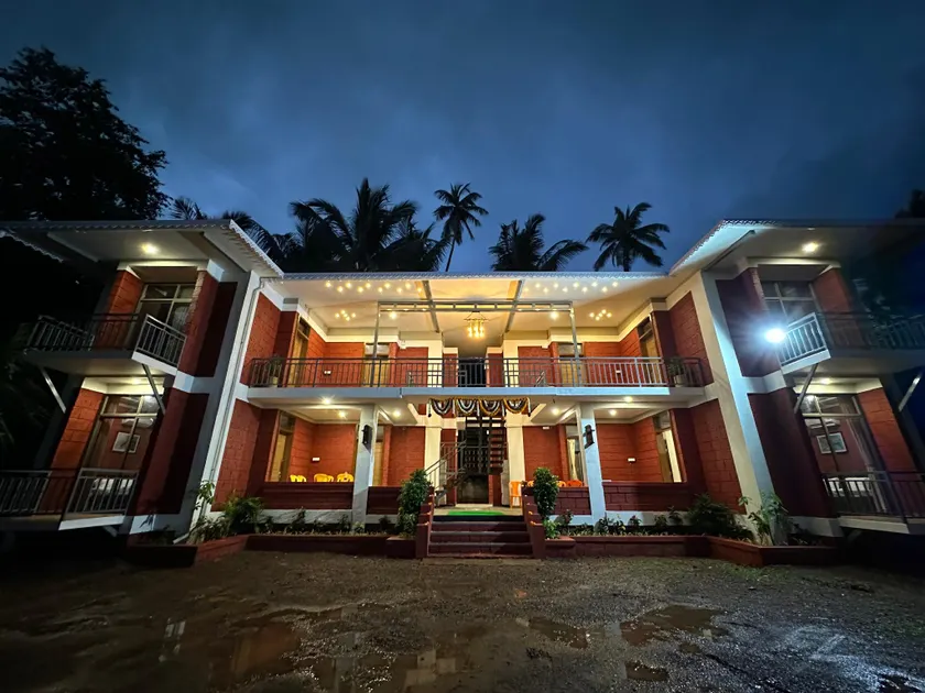 The Oasis Resort - Image 1