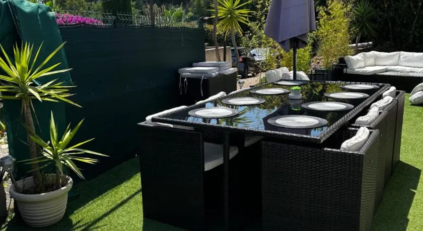 Villa Cocooning proche Cannes - Image 1