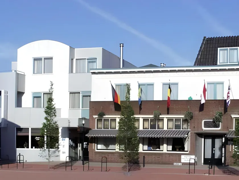 Hotel Villa Flora - Image 1