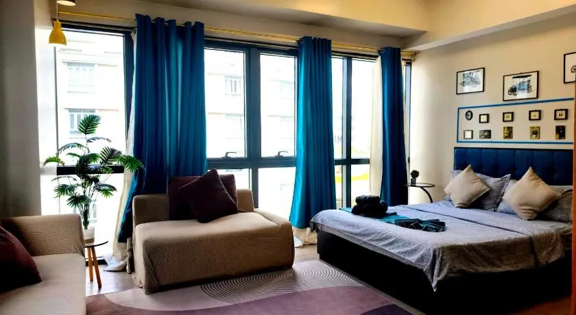 Skyline Suites 81 Newport Condotel NAIA T3 - Image 1