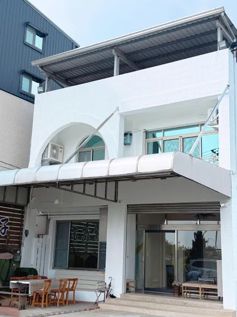 Fu Courtyard Homestay - Image 1