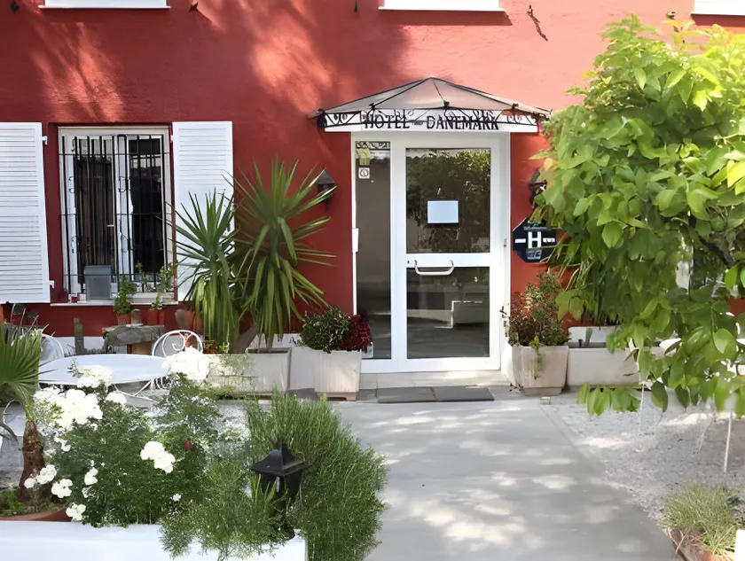 Hotel Danemark - Image 1