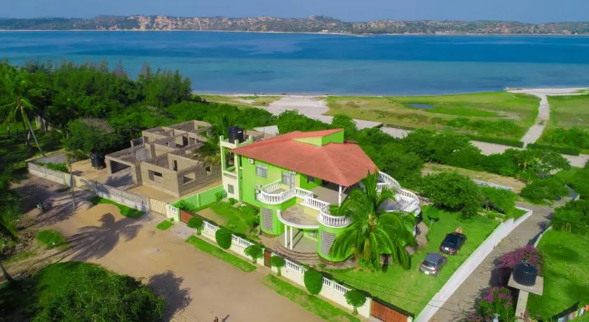 Bilene Beach House - Image 1
