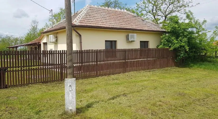Sarudi vendégház - Image 1