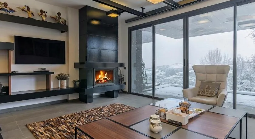 Lovely 1 BR Home in Faqra - Image 1