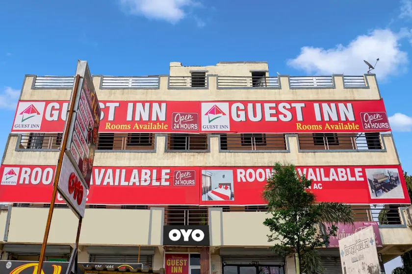 Hotel O Guest Inn - Image 1