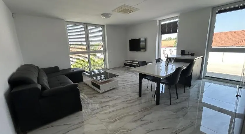 Apartments Lux - Image 1