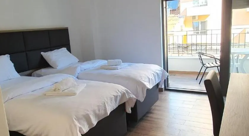 Apartment Verde - Image 1