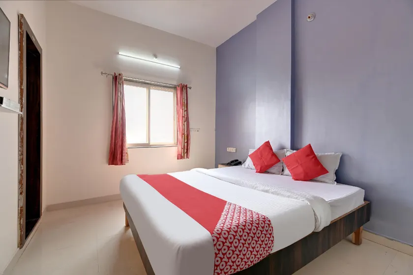 OYO 69843 Hotel Nikunj Palace - Image 1