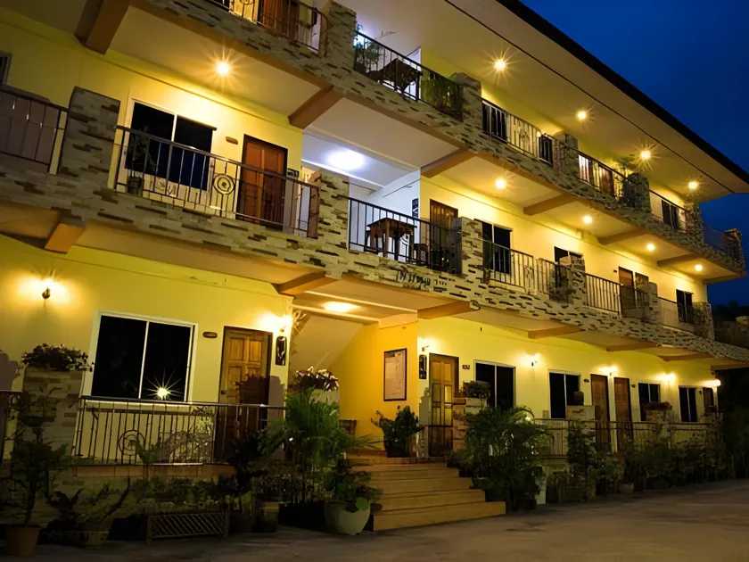 Phoem Phoon 2 Hotel - Image 1