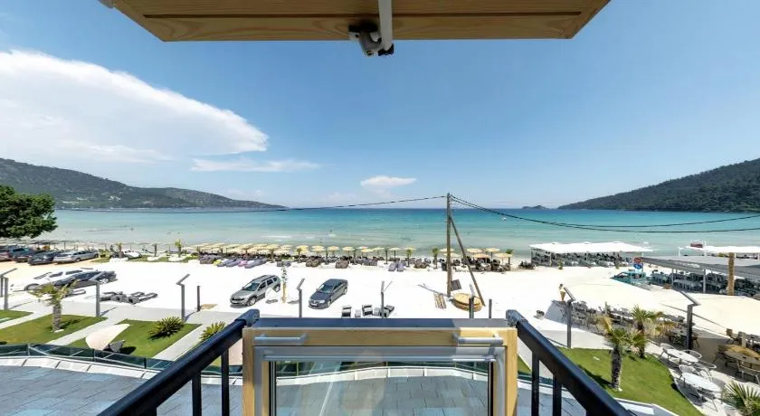 Barocco Wave Hotel - Image 1