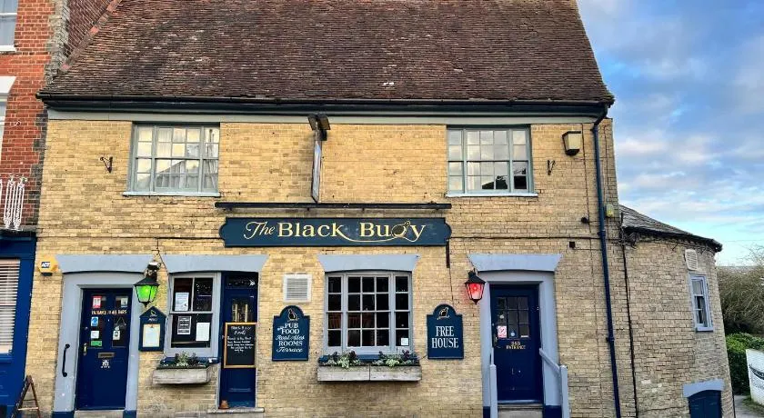 Black Buoy Inn - Image 1