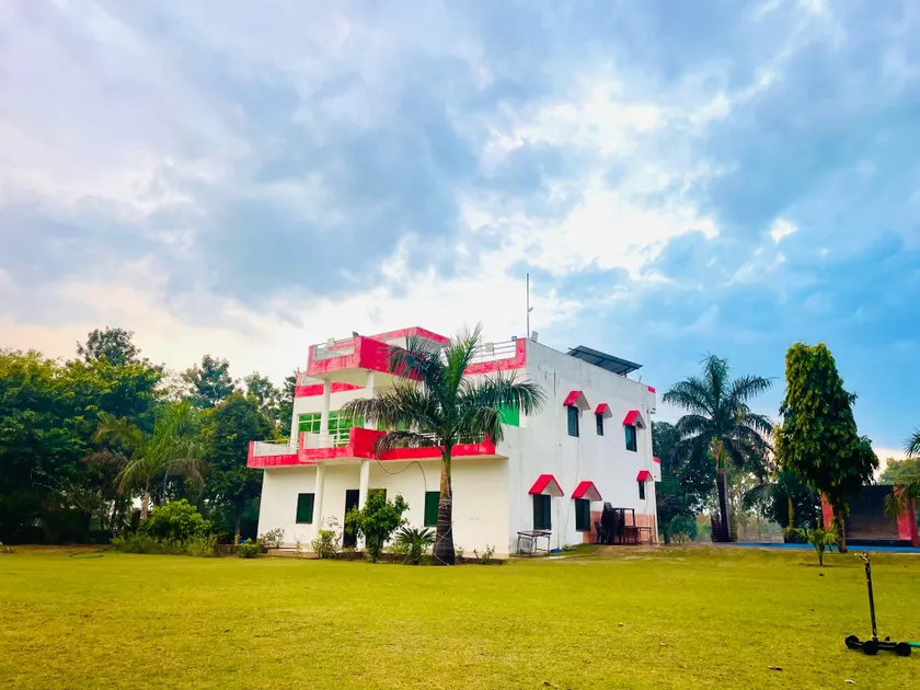Private farmhouse Gurgoan - Image 1