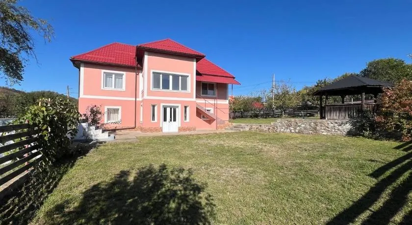 Casa de pe deal - Image 1