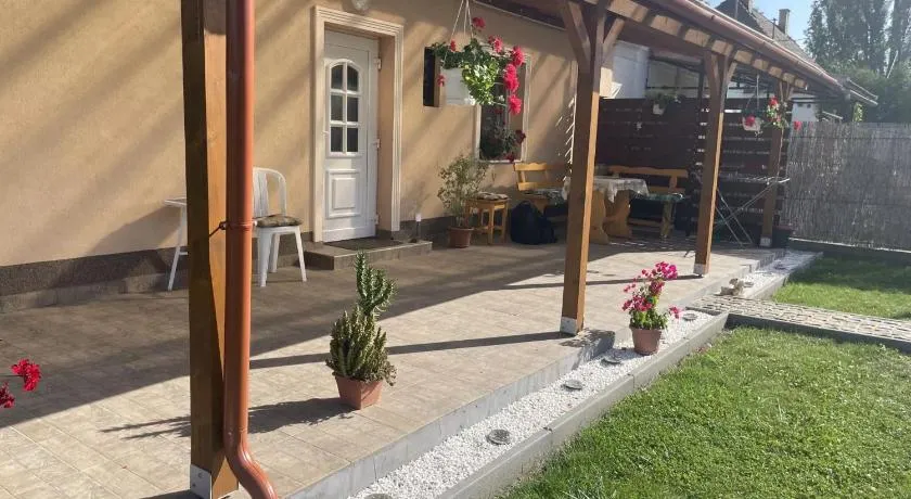 Ezüstfenyő Vendégház - Image 1