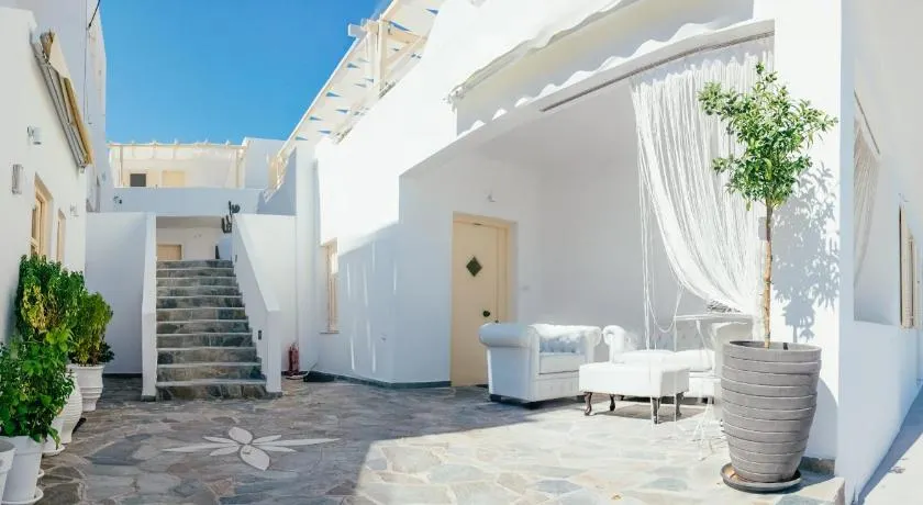 The White Suites - Image 1