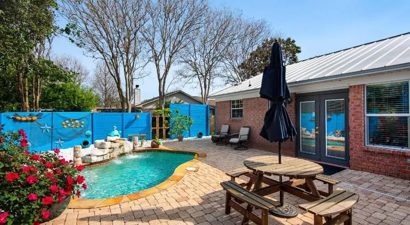 Village Oasis - Image 1