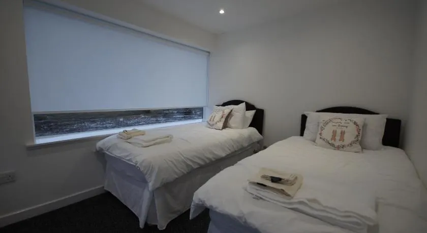 Loch Lomond Riverside Apartment - Image 1