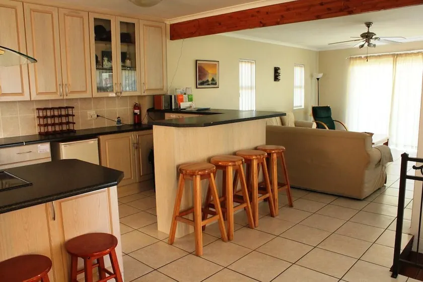 11 Kian S Place Self Catering - Image 1