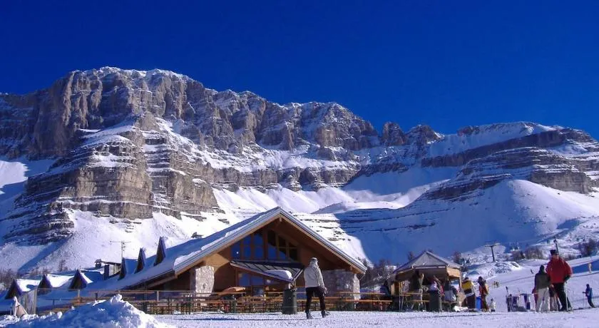 Lovely Apartemtent 5 minutes from the slopes - Image 1