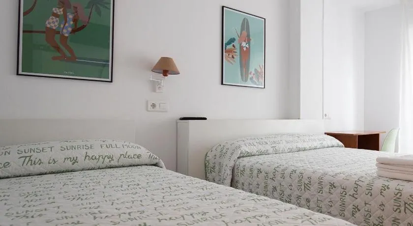 Pension Angelines, Sneuu Hostel Santander - Image 1