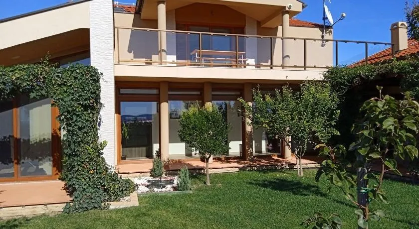 Anastazia - Image 1