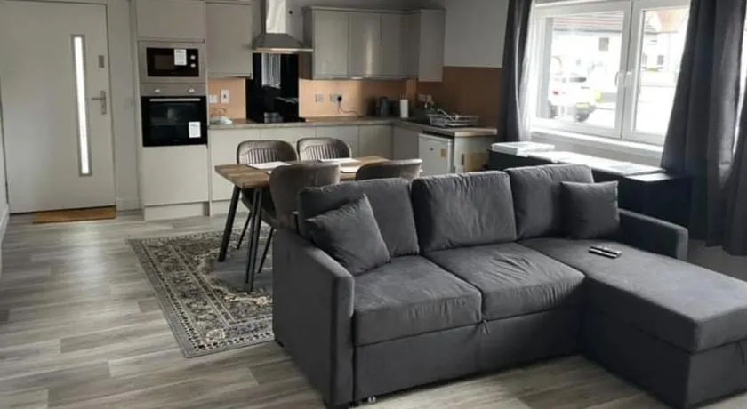 Lochaber Apartments - Image 1