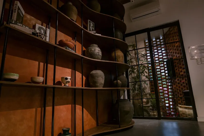 S Gallery Apartment - Image 1