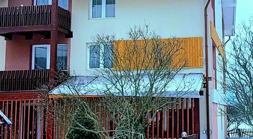 Pensiunea Casa Maia - Image 1