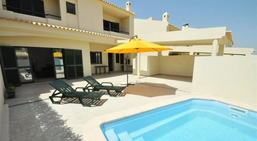 Holiday House - Image 1