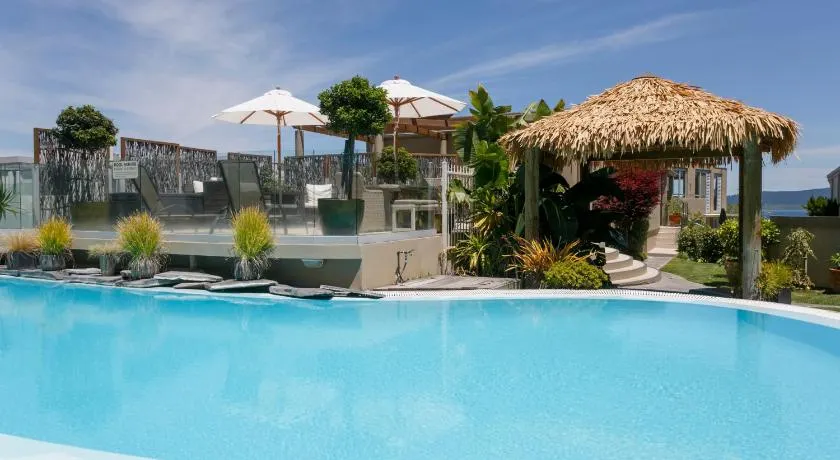 The Reef Resort - Image 1