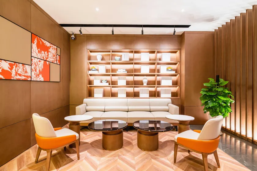 Longnan Jinyang Hotel - Image 1