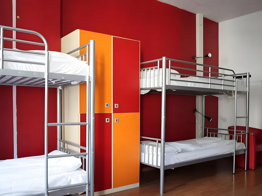 Metropol Hostel Berlin - Image 1