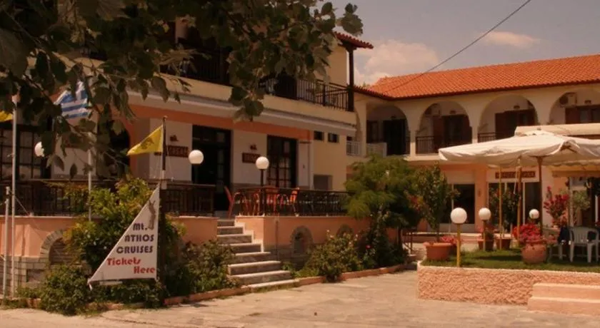 Hotel Alexandros - Image 1