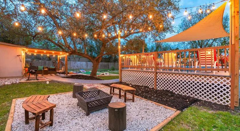 Texas Vacation Home, Game Room & POOL by Sixflags - Image 1
