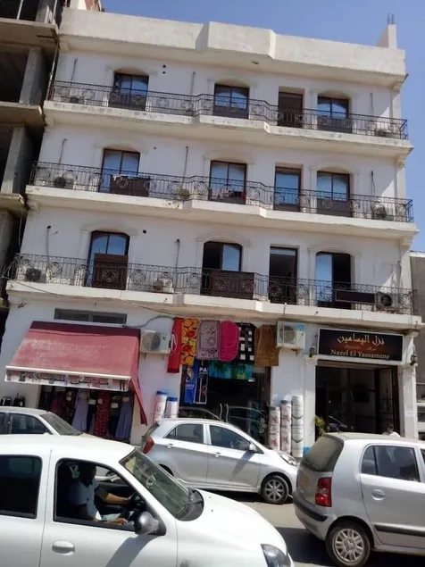 Nazel El Yassamine - Image 1