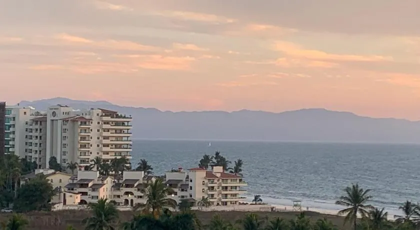 Quinta San Miguel Ocean and Canal - Image 1