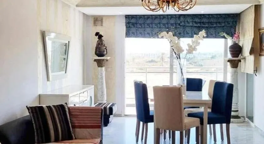 appt cosy , front de mer - Image 1