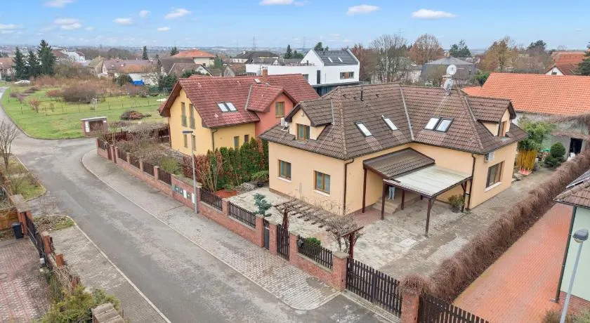 The Dante House Šeberov - Image 1
