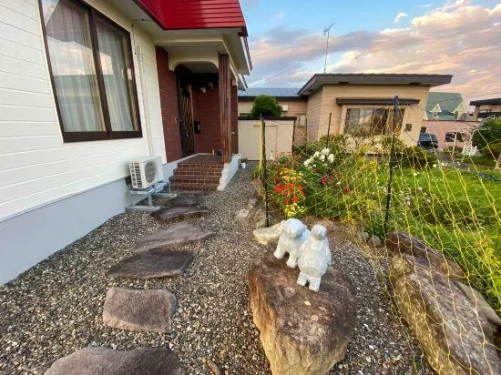 Manyi’s Onsen House - Image 1