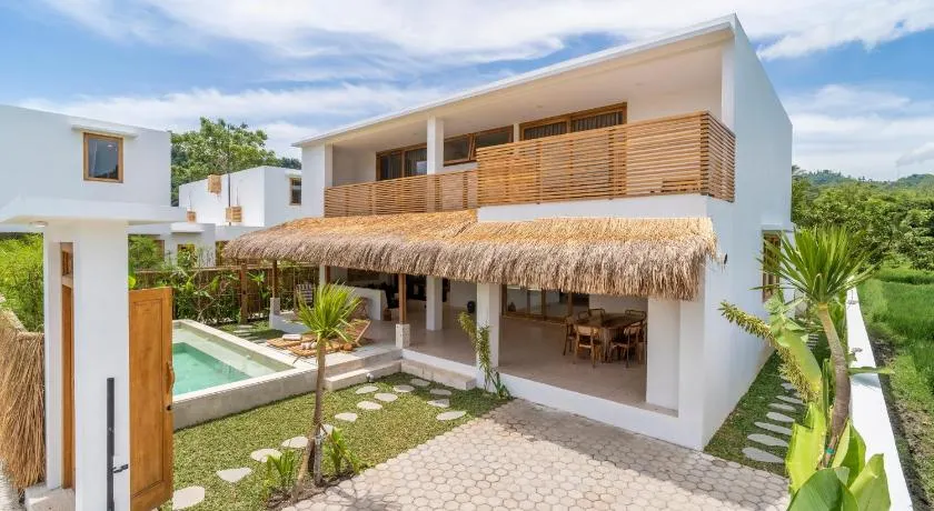 Marlaca Villa Selong - Image 1