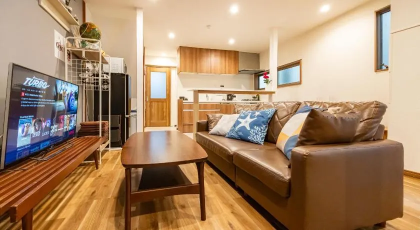 Shibuya spacious townhouse 2MBR 4beds MAX10 - Image 1